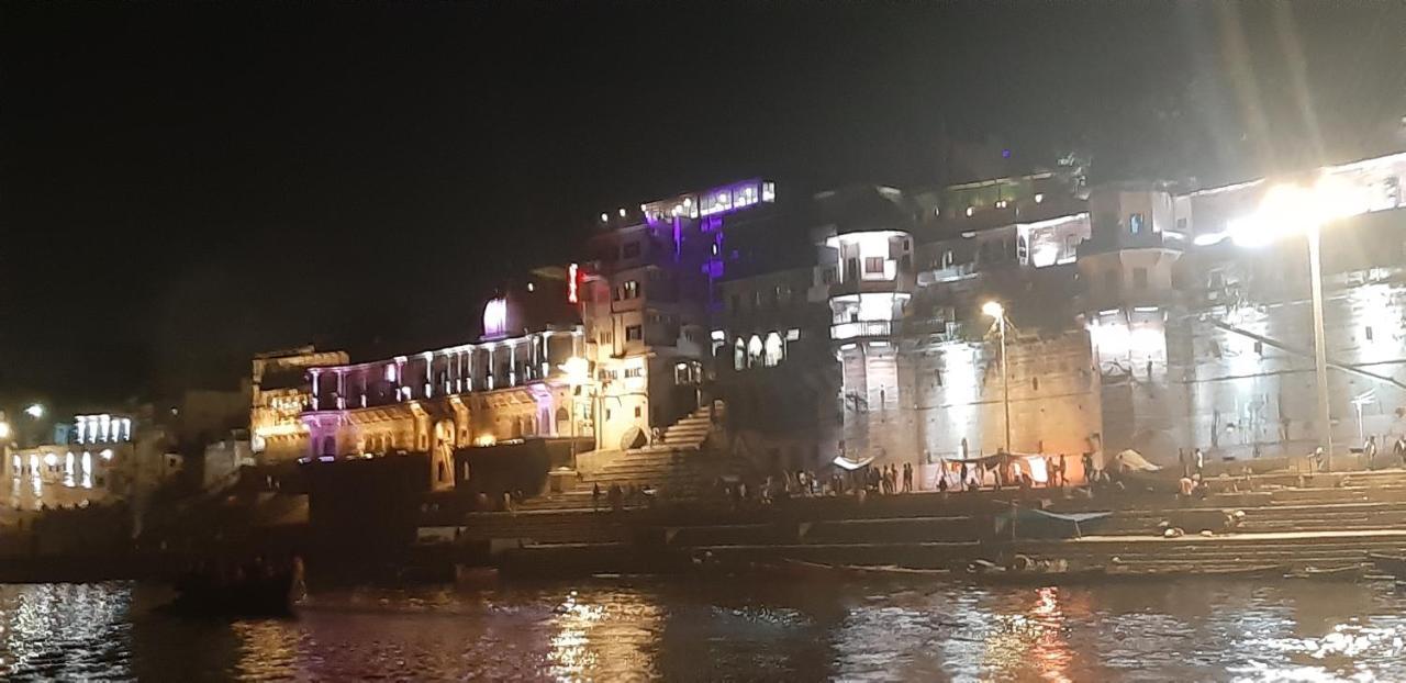 فندق سيتا  فاراناسي المظهر الخارجي الصورة